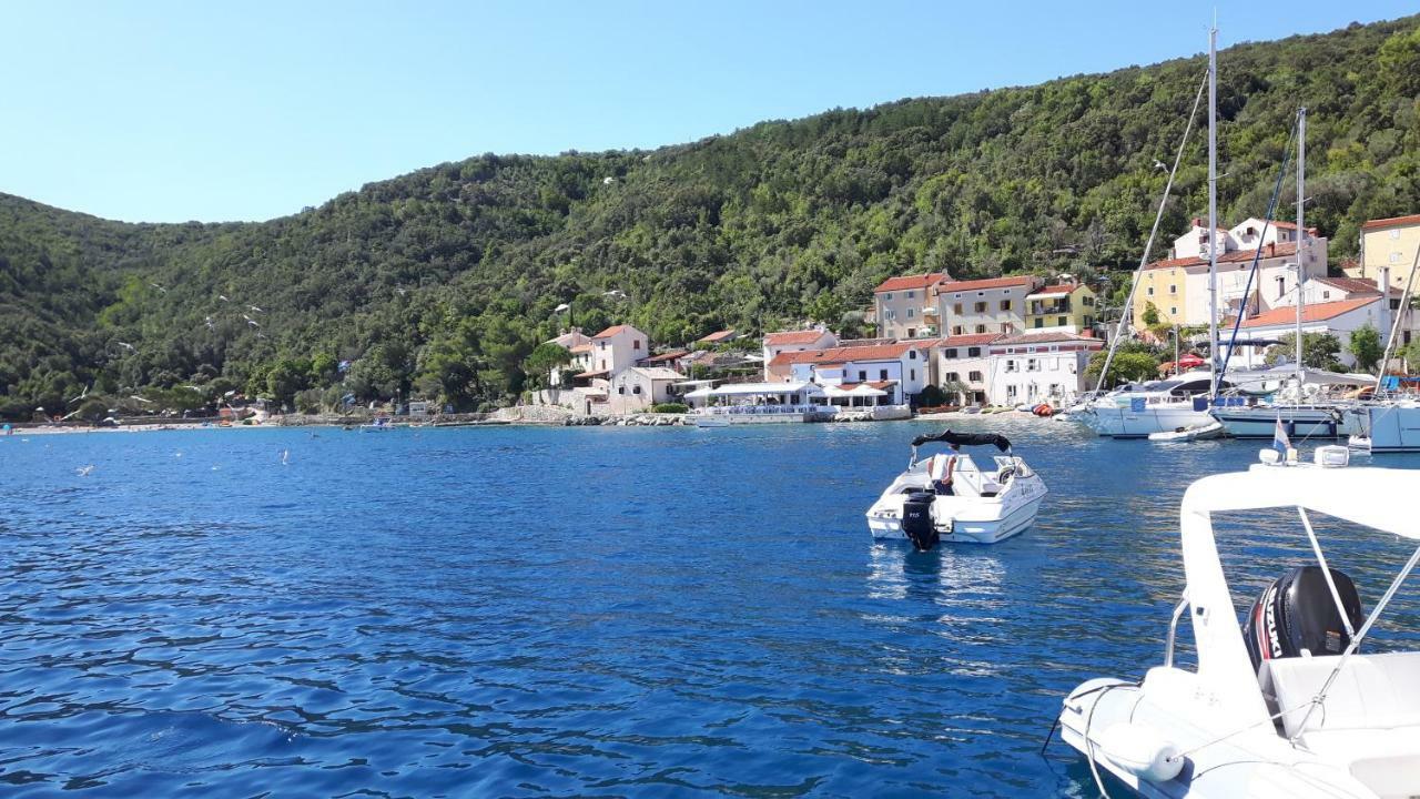 Apartment Marina Valun Luaran gambar