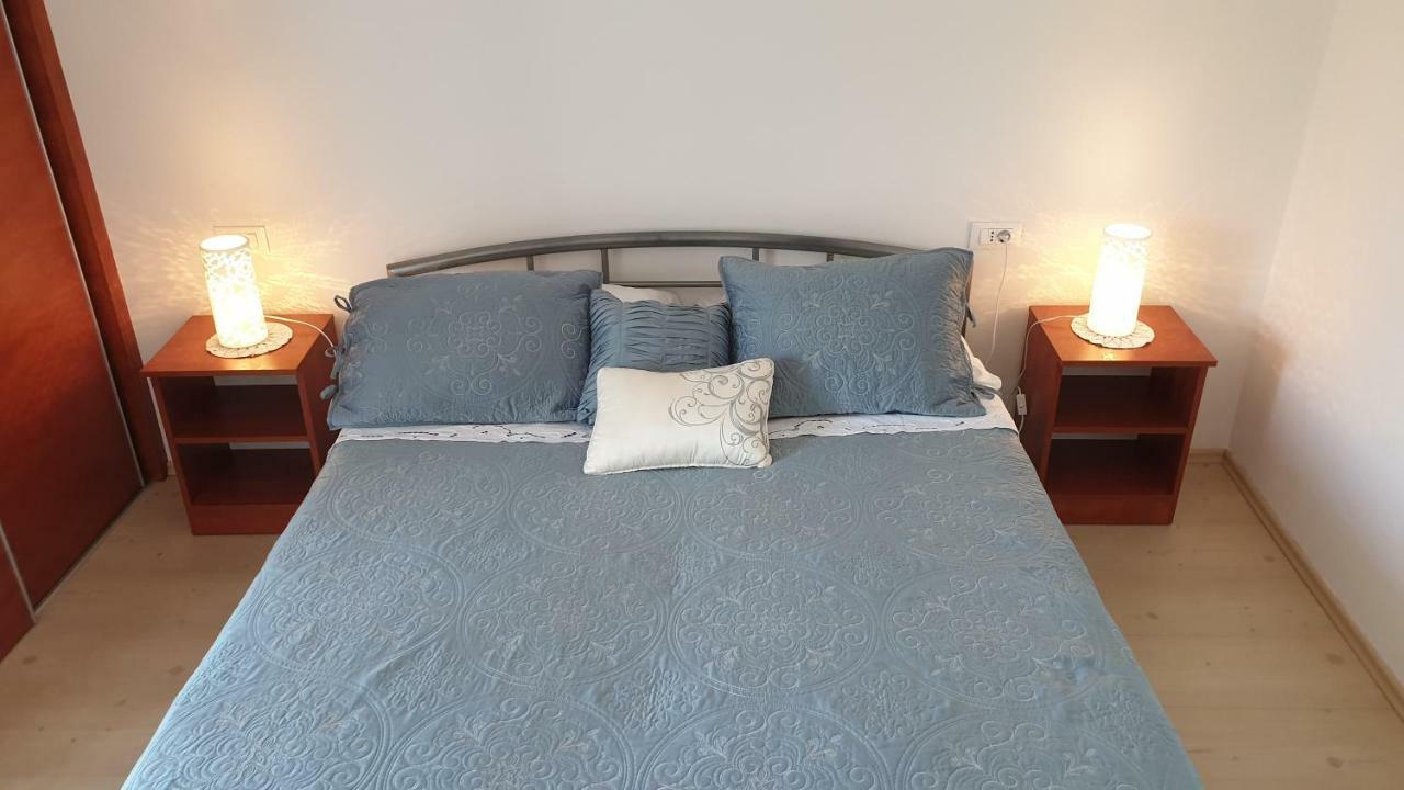 Apartment Marina Valun Luaran gambar