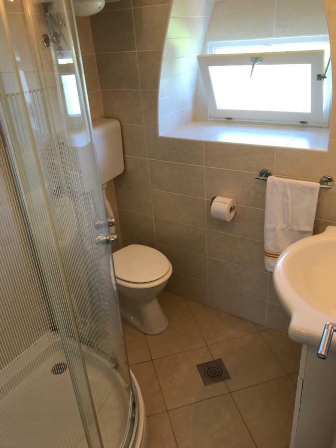Apartment Marina Valun Luaran gambar